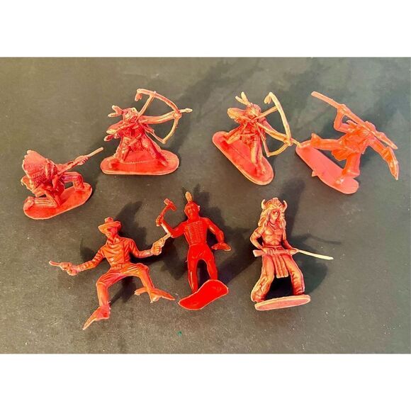 Vintage Lot Cowboys & Indians Native American Toy Action Figures Plastic - Picture 1 of 8